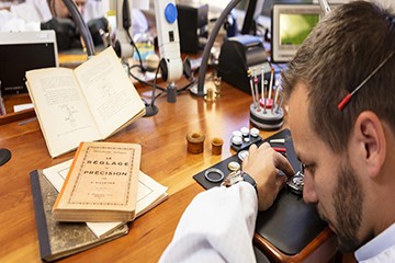 南京劳力士铂金表带维修